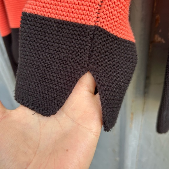 S. Oliver Striped knit sweater, size youth 10 - Picture 6 of 10